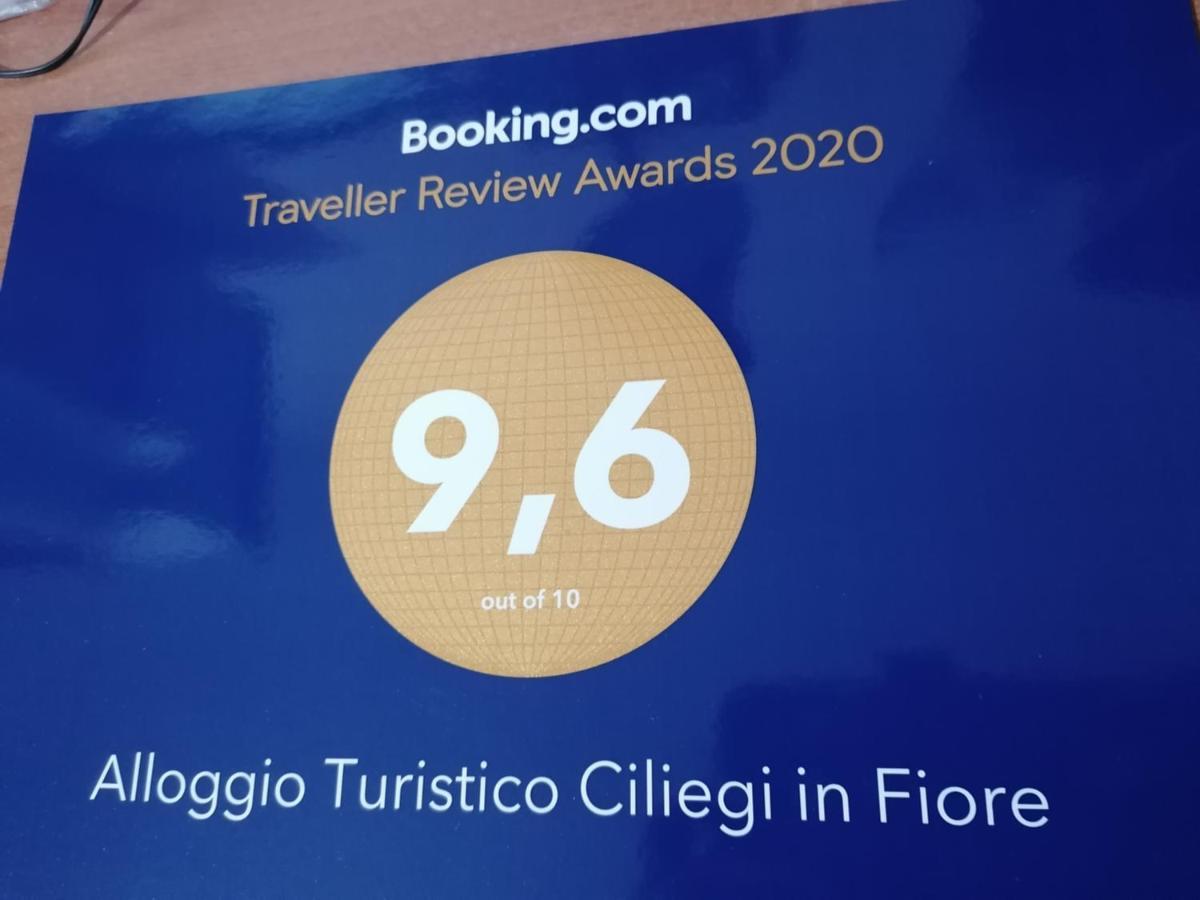 Alloggio Turistico Ciliegi In Fiore Monte Libretti エクステリア 写真
